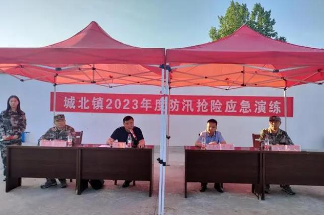 “汛”速行動，以練筑防！金安區(qū)城北鎮(zhèn)開展防汛搶險(xiǎn)應(yīng)急演練