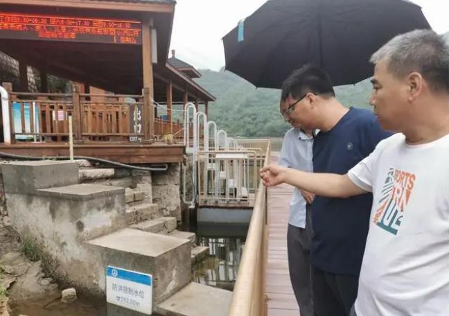 降雨持續(xù)！北京急調(diào)16名水利專家奔赴8區(qū)現(xiàn)場(chǎng)協(xié)助防汛